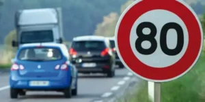 بمناسبة حلول رأس السنة الميلادية، دعت الوكالة الوطنية للسلامة الطرقية مستعملي الطريق إلى ضرورة الالتزام باتخاذ كافة الاحتياطات والتدابير اللازمة لضمان شروط الوقاية والسلامة الطرقية.