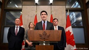 كندا ترد برسوم جمركية على الولايات المتحدة