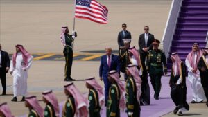دونالد ترامب خلال زيارته الرسمية إلى السعودية واستقباله في قصر اليمامة