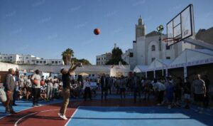 نادي الرجاء الرياضي يفتتح ملعب كرة السلة بمعايير الـ"إن بي إيه" لفائدة شباب حي الفداء