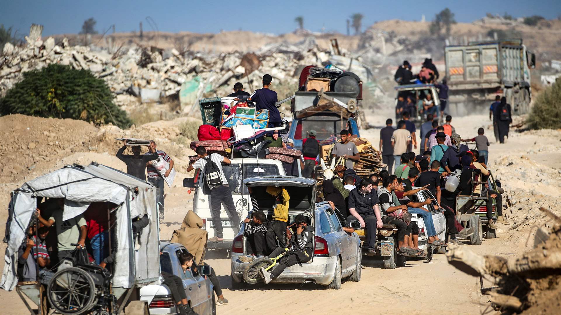 الدفاع المدني يعلن عودة أكثر من نصف مليون فلسطيني إلى مدينة غزة منذ وقف إطلاق النار