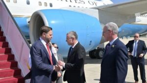 دي فانس نائب الرئيس الأمريكي يصل إسرائيل لبحث تثبيت اتفاق غزة