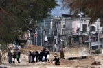 إغلاق معابر الضفة ونزوح آلاف الفلسطينيين